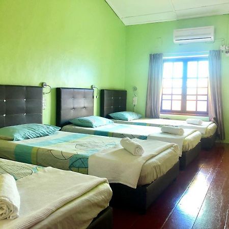Kawan Kawan Guest House Malacca Exteriör bild