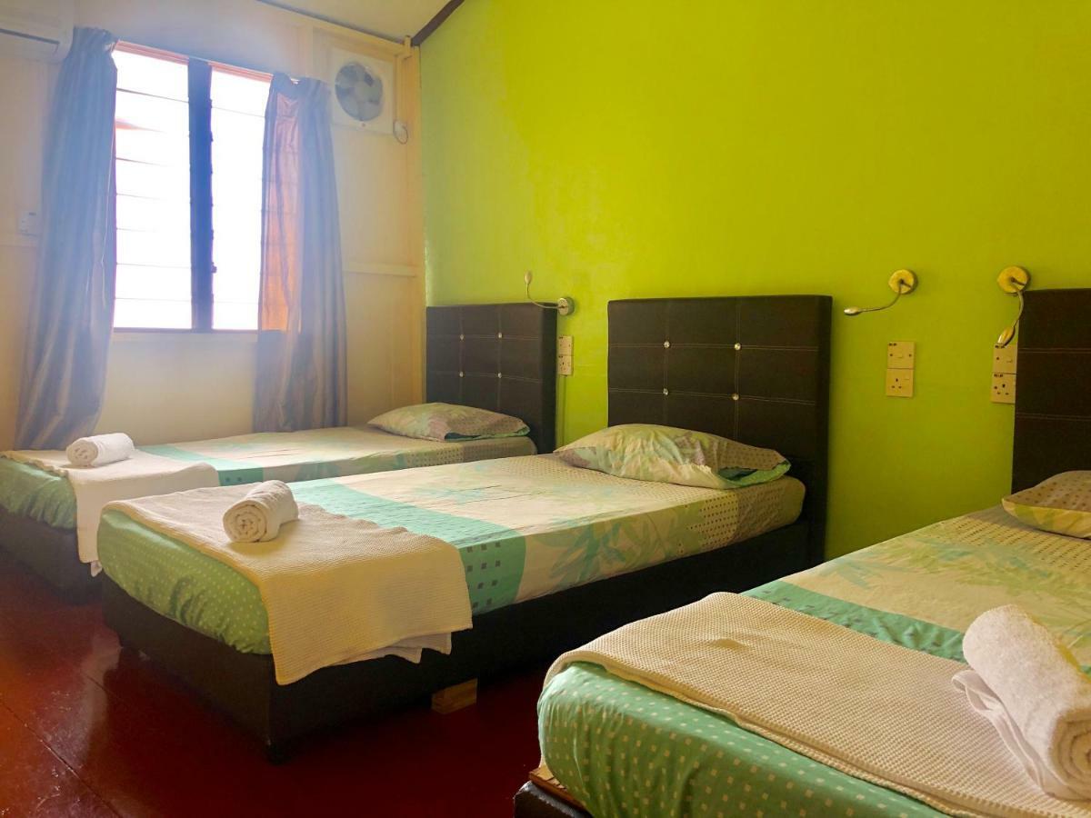 Kawan Kawan Guest House Malacca Exteriör bild